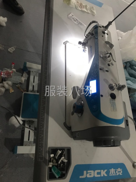 招聘：缝纫车工若干名
仓库管理员两名
前台客服两名
裁剪学徒-第1张图片