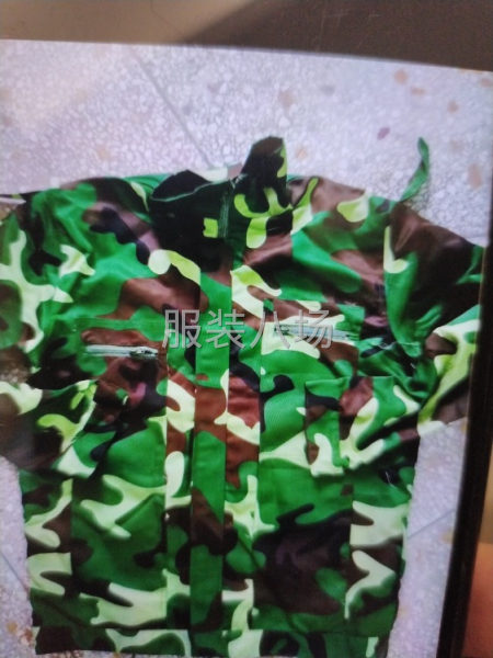 处理迷彩服3000套160到185每个码大概300套-第3张图片