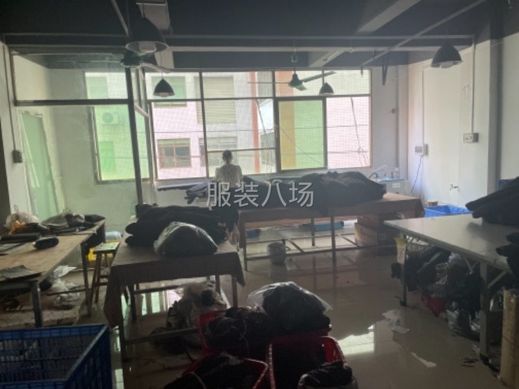 生产中的制衣厂转让-第2张图片