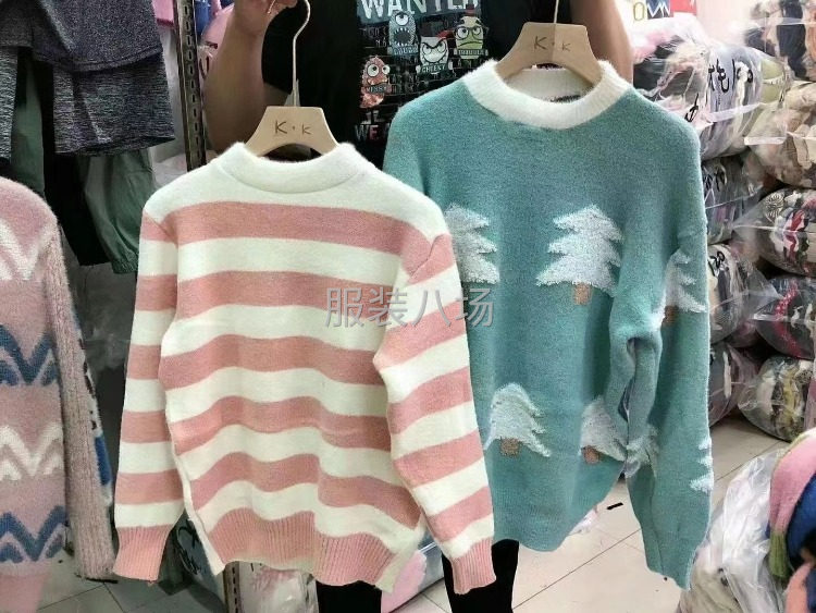 女装水貂绒毛衣10000件可以分货200件起。-第2张图片