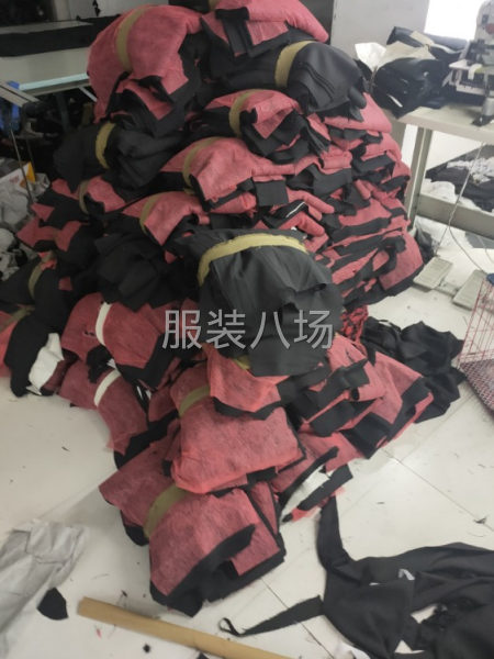 2千件裤子外发-第1张图片