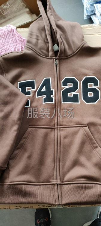 专业针织公司，货源稳定，现爆款卫衣大量反单，单款最少做两个月-第1张图片