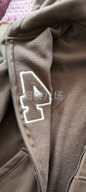 专业针织公司，货源稳定，现爆款卫衣大量反单，单款最少做两个月-第3张图片