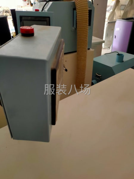 二手轉(zhuǎn)讓全自動充絨機充棉機1臺9成色-第7張圖片