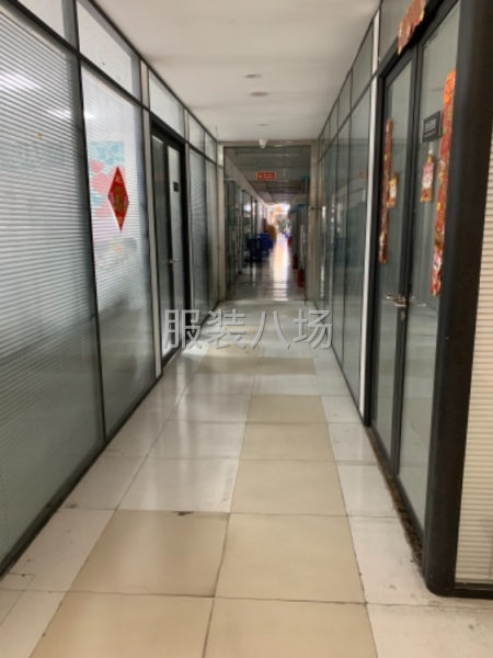 服装厂房仓库车间裁床出租设备齐全 自带豪华办公室豪华复式公寓-第1张图片
