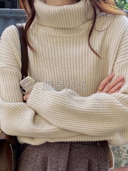 批发女装直播包芯纱坑条针织衫2000件-第2张图片