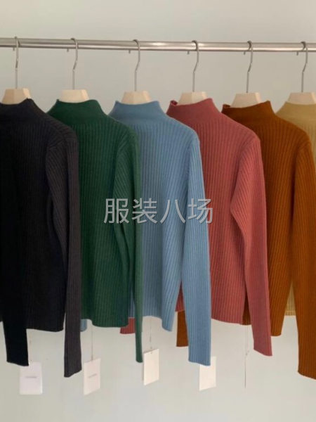 批发女装直播包芯纱坑条针织衫2000件-第1张图片