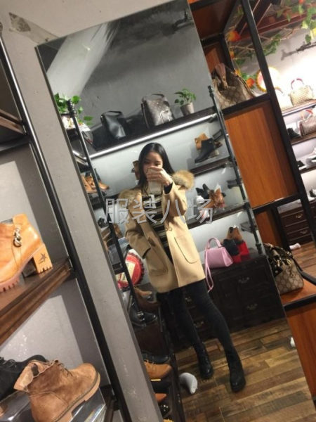 300件女装/呢子大衣外发-第1张图片