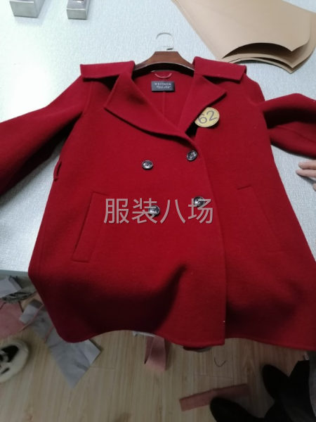招双面呢，羽绒服整件车位-第1张图片