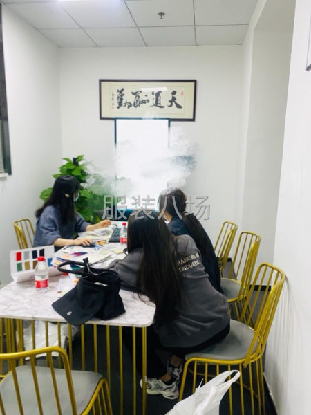 衣拾貳服飾設(shè)計(jì)開(kāi)發(fā)，22春夏爆款設(shè)計(jì)-第2張圖片