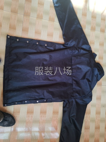 专业做工装   多功能大衣-第2张图片