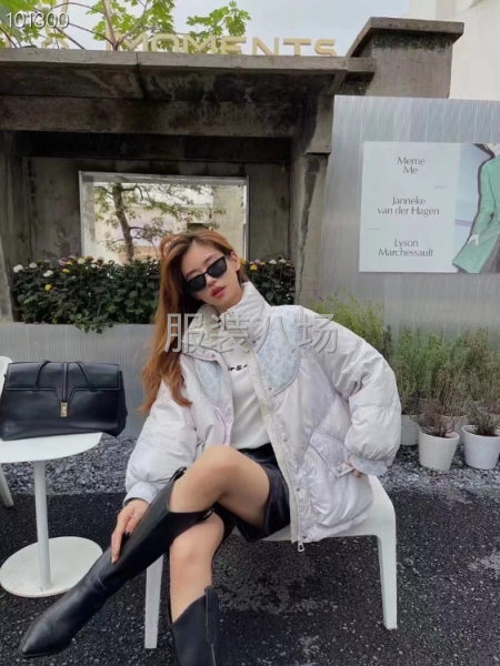 批发羽绒服50件-第1张图片