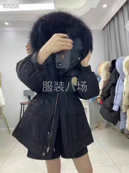 批發(fā)羽絨服200件-第2張圖片