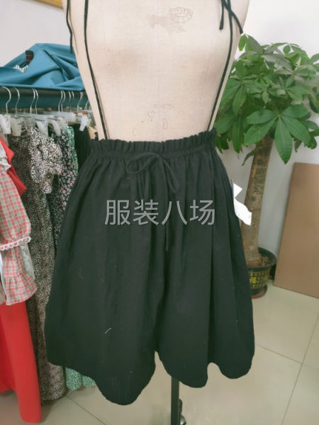 女裝短褲裙子外發(fā)-第1張圖片