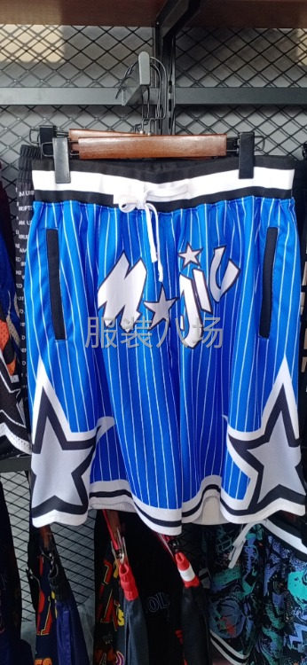 承接运动服包工包料，加工！篮球，羽毛球，足球等运动休闲服饰-第3张图片