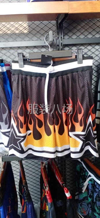 承接运动服包工包料，加工！篮球，羽毛球，足球等运动休闲服饰-第7张图片