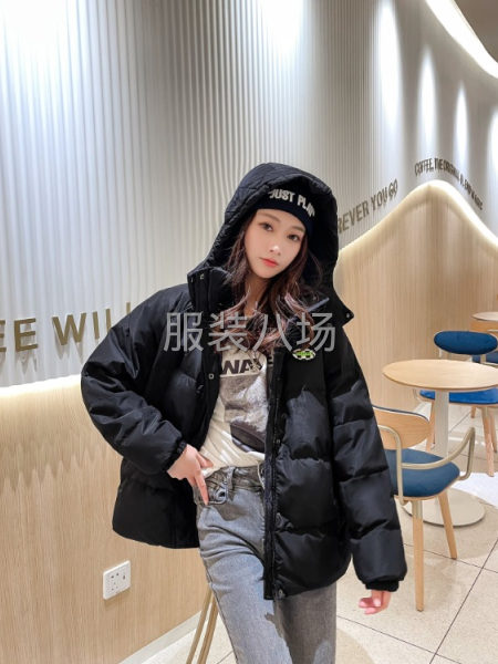 批发情侣款羽绒服5千件-第3张图片