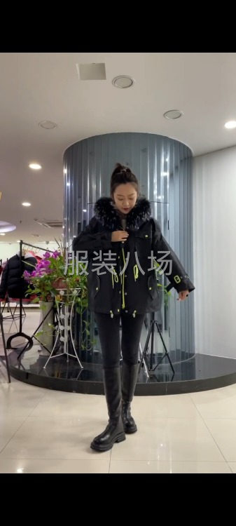 派克服4000件清货-第2张图片