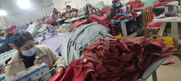 15人服装加工厂承接针织活拉链衫-第1张图片