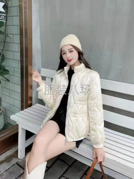 批发小香风羽绒服1千件-第2张图片