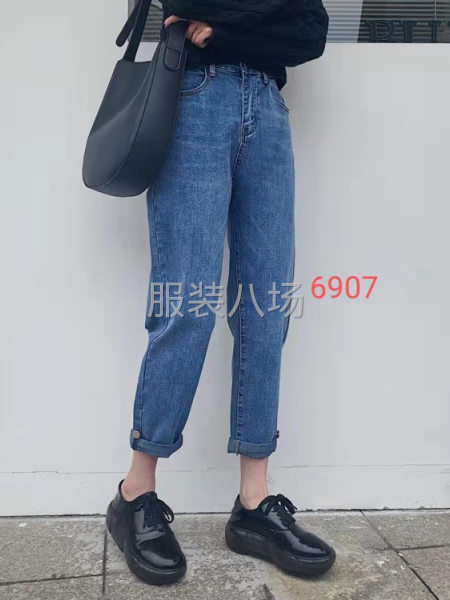 批发时尚牛仔裤5000条整单30元！-第1张图片