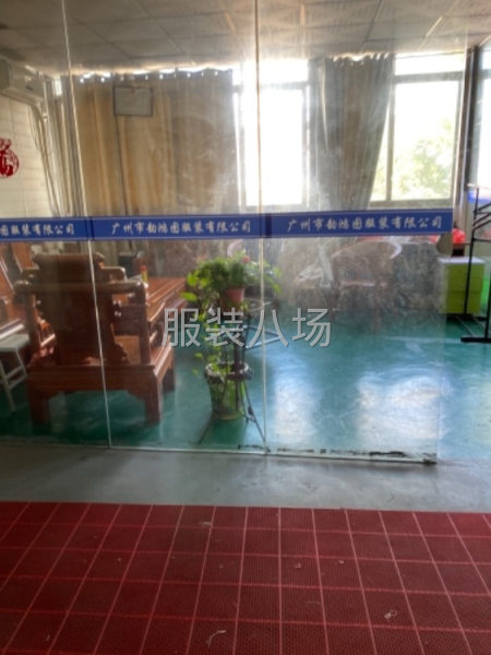 宽敞带停车位-第4张图片