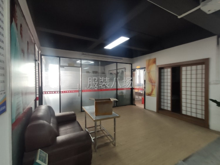 1100平现成电商加工服装厂 水电齐全没有转让费 月底空出-第2张图片