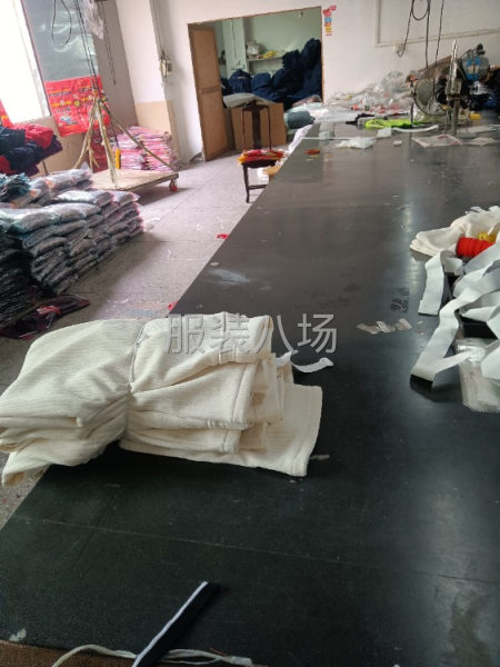 佛山鴻欣服飾找客戶，找貨源，尋求休閑運動套裝，衛(wèi)衣，T裇衫，-第6張圖片