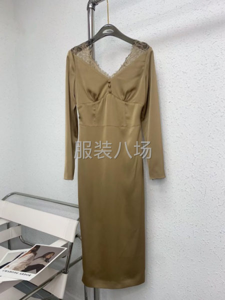 春新款法式蕾丝领拼接连衣裙-第1张图片