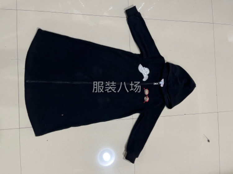 1400件女童長袍裙外發-第1張圖片