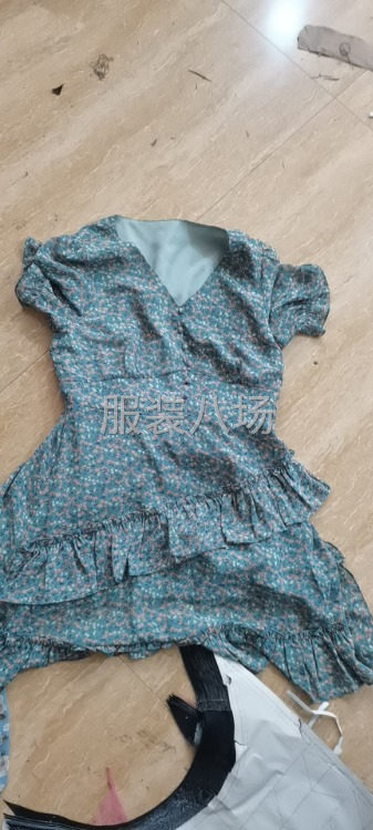 300件夹克风衣/连衣裙/棉衣外发-第3张图片