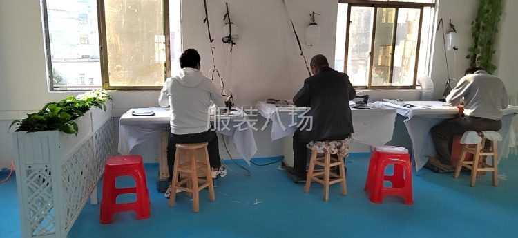 专业服装无痕、无缝压胶工艺加工-第3张图片