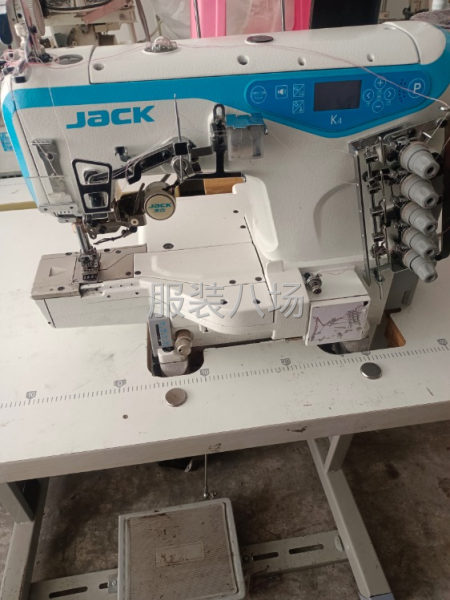 时务必说明是在服装八场看到的处理杰克双针,不到半年,几乎全新的机器