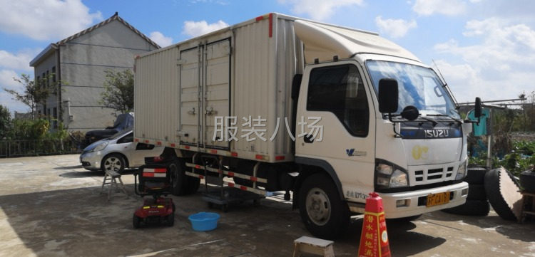 启东市施赛丹缝制加工场（平车、同步车、锁边车、五十铃箱货车）-第2张图片