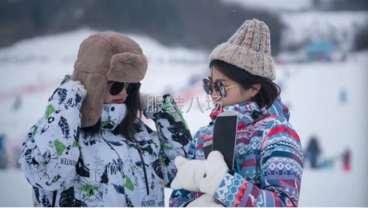 户外功能性服装，冲锋衣，滑雪服，狩猎装，骑行服，航海服-第5张图片