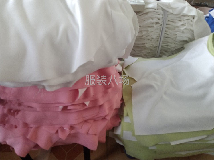 招熟练缝纫工，扒衣，平车双针都要，长期临时均可，工资可计件可-第1张图片