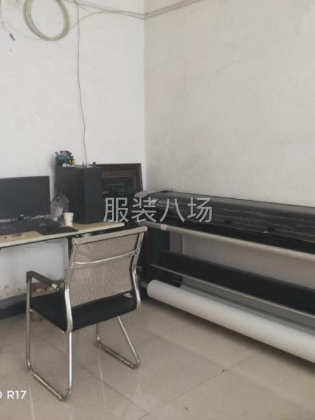 起早贪黑服装人，埋头苦干出精品-第2张图片