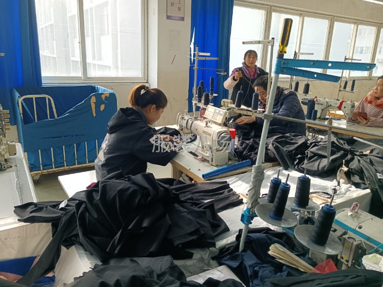 本公司开始招熟练缝纫工20名，工资6500至8500月休四天-第1张图片