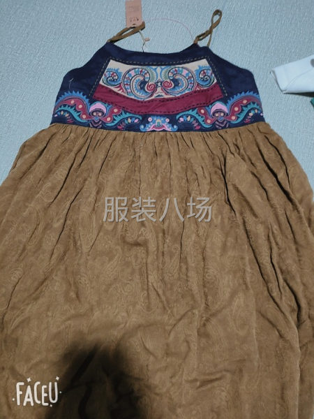 誠(chéng)聘服裝車位數(shù)名，貨源穩(wěn)定，工價(jià)明朗，薪資月清。單品量大。-第5張圖片