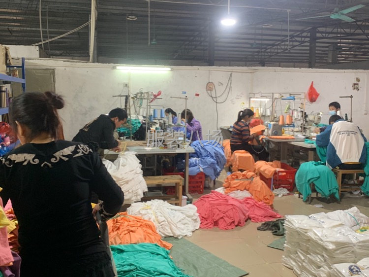 制衣厂急转-第2张图片