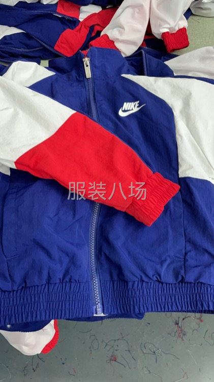 擅長運(yùn)動類產(chǎn)品褲子，夾克，衛(wèi)衣、圓領(lǐng)衫類-第2張圖片