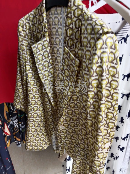 真丝车工包吃住，保底8000-第1张图片