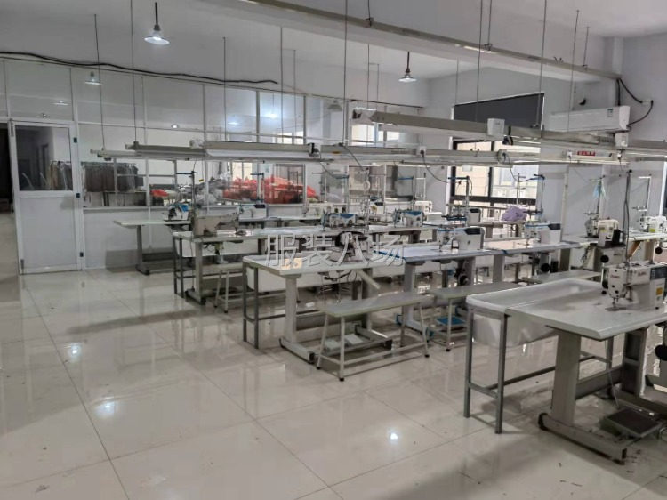 新装服装平车双面呢加工厂设备齐全整体转让-第8张图片
