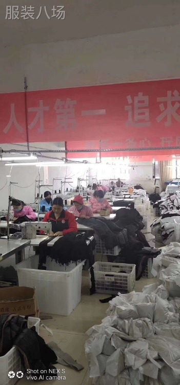 本厂有车工50人，主做各类梭织上衣，羽绒服，棉衣，从裁到包-第4张图片