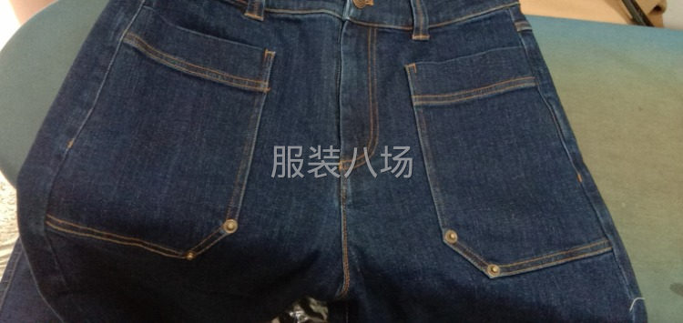 200件女装/连衣裙/衬衫/夹克风衣/棉衣外发-第1张图片