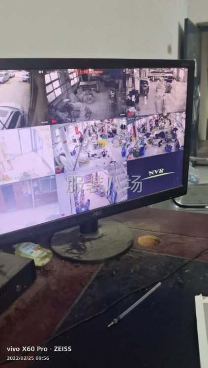 本厂主做针织女裤，急招锁边工两名，-第1张图片