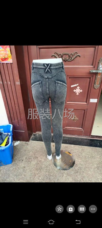 批发牛仔裤1万件-第1张图片