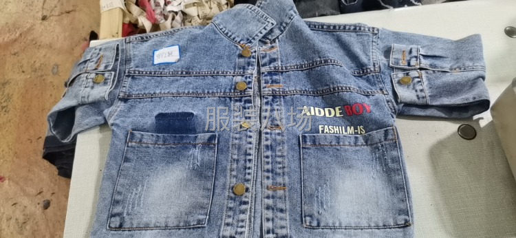专业承接各种衣服加工：质量保证：交货及时-第1张图片