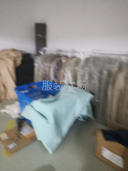 红朦服饰承接风衣，衬衫，羽绒服，等等-第1张图片