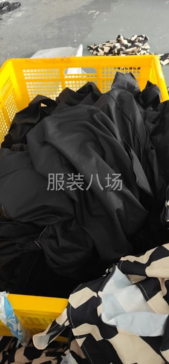 本厂招聘2名返修衣服的车工，要长期的哦，每月6500-第1张图片